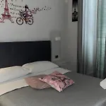 Poerio 3*