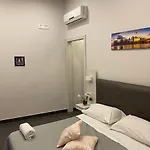 Hotel Poerio 3*