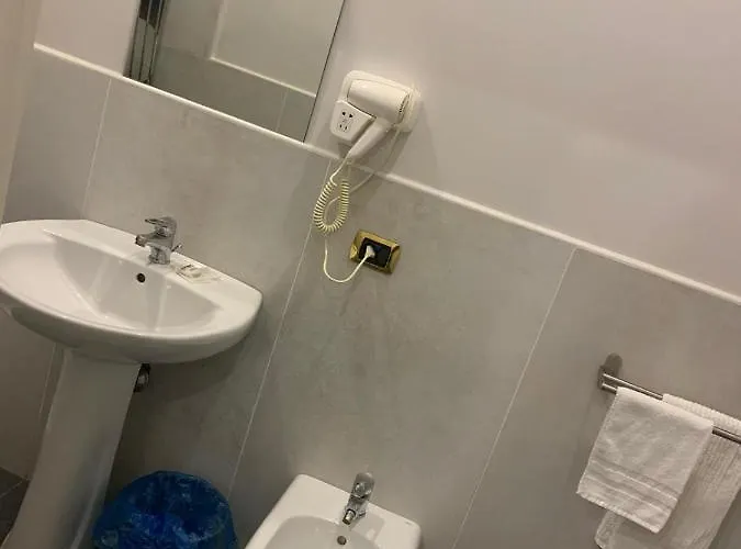 Отель Poerio 3*