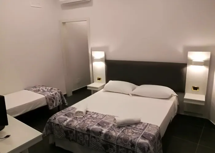 Отель Poerio 3*