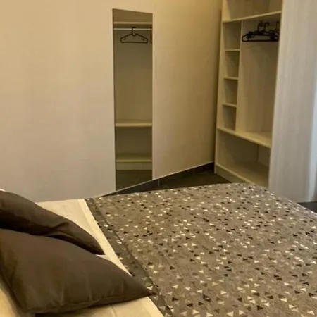 Poerio Hotel 3*