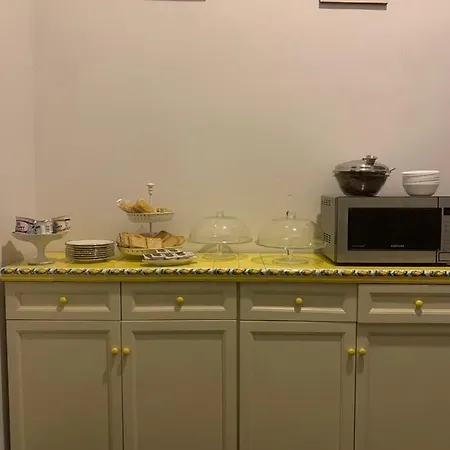 Poerio نابولي